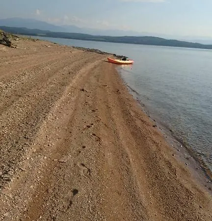 Комплекс Белите Къщи אתר נופש Shtarkelovo Gnezdo